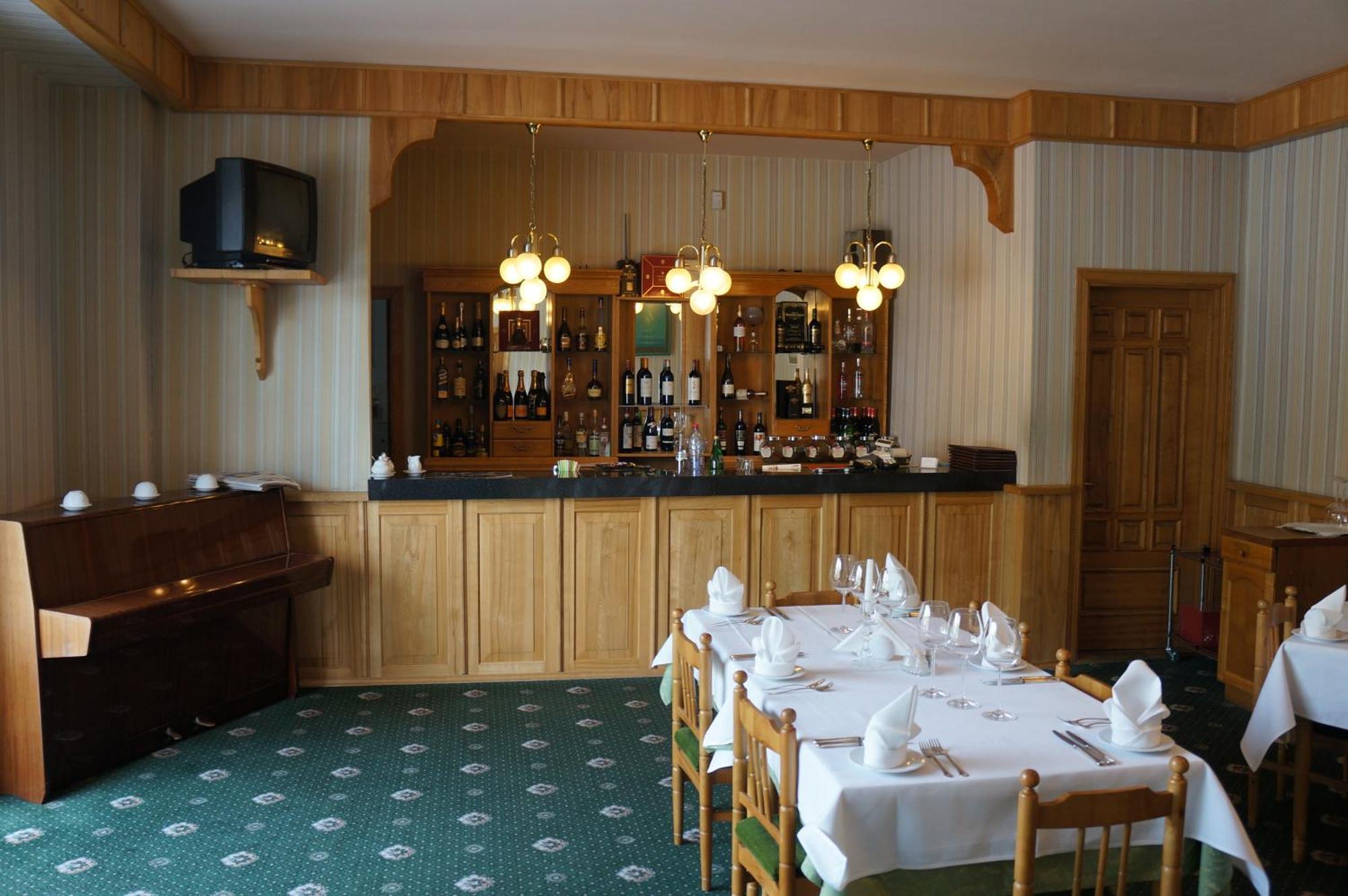 Du Broliai Hotel Palanga Buitenkant foto