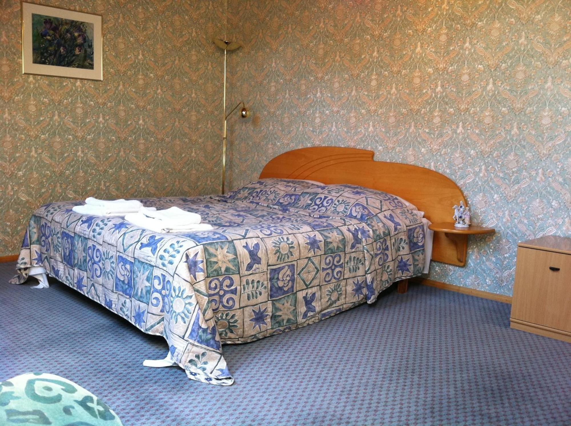 Du Broliai Hotel Palanga Buitenkant foto